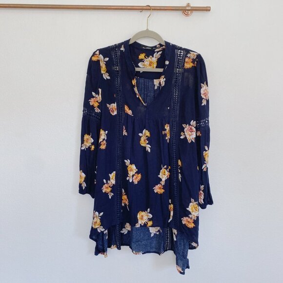 Blu Pepper Floral Navy Boho Blouse Medium - Picture 2 of 3